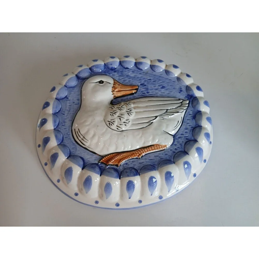 Sigma Tastesetter Goose Pottery Baking Mold Wall Decor Blue White Ceramic Jello